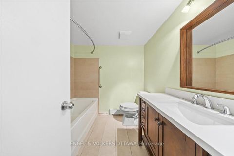 Photo 20 at A - 6748 Jeanne D'arc Boulevard N, Convent Glen North, Orleans