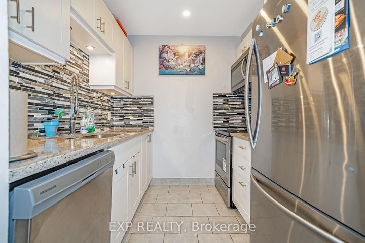 Photo 7 at 12 - 2610 Draper Avenue, Nepean (Redwood Park), Ottawa