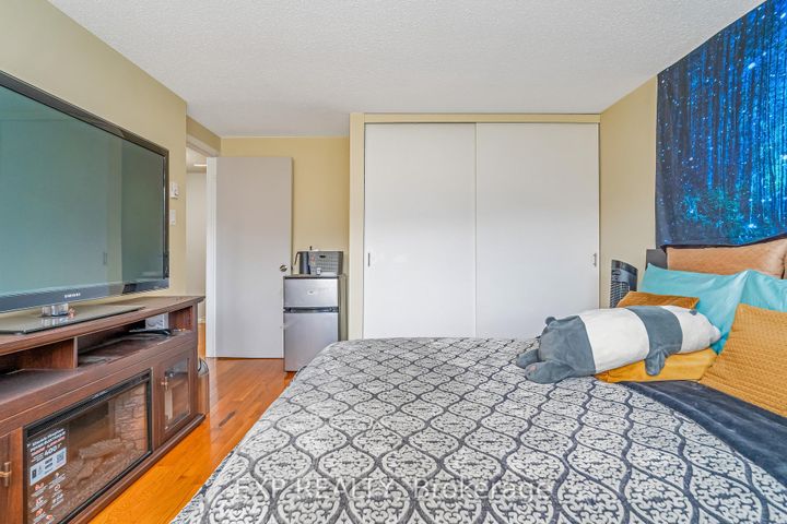 Photo 13 at 12 - 2610 Draper Avenue, Nepean (Redwood Park), Ottawa