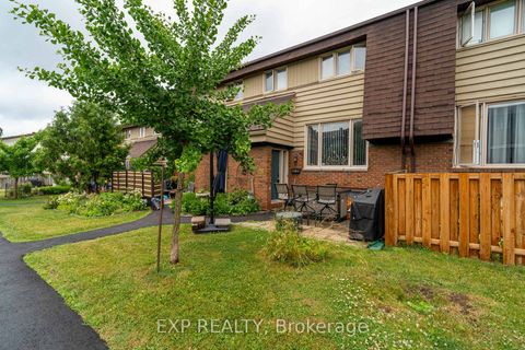 Photo 1 at 12 - 2610 Draper Avenue, Nepean (Redwood Park), Ottawa