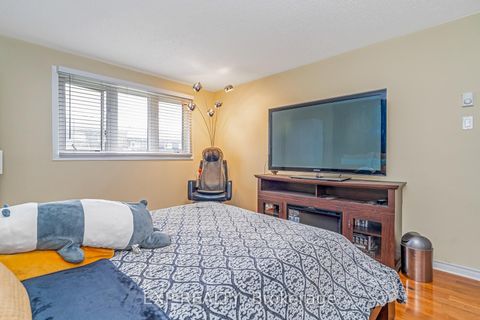 Photo 12 at 12 - 2610 Draper Avenue, Nepean (Redwood Park), Ottawa