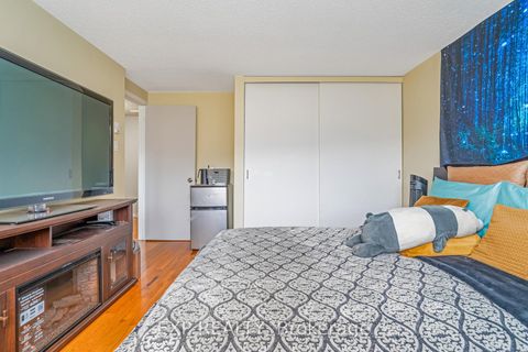 Photo 13 at 12 - 2610 Draper Avenue, Nepean (Redwood Park), Ottawa