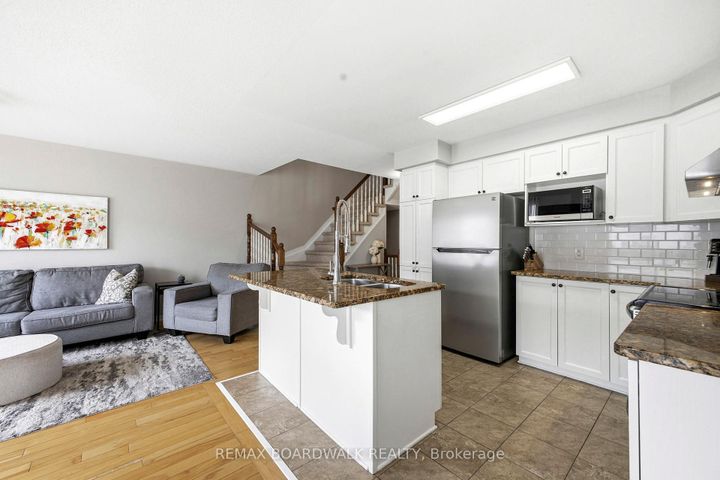 Photo 5 at 110 Prem Circle, Nepean (Cedargrove/Fraserdale), Ottawa