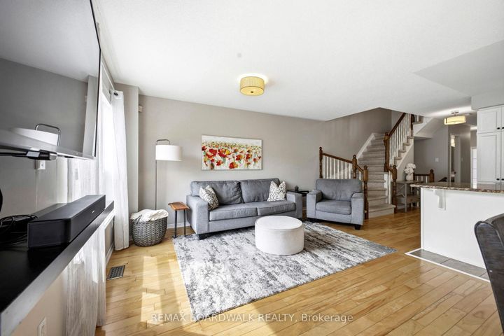 Photo 7 at 110 Prem Circle, Nepean (Cedargrove/Fraserdale), Ottawa