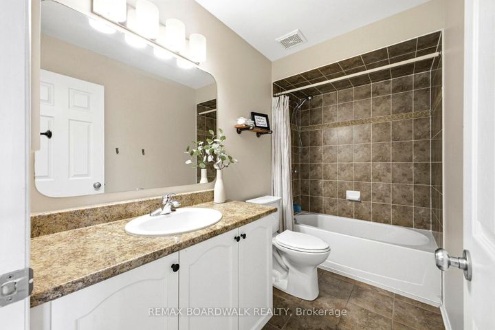 Photo 16 at 110 Prem Circle, Nepean (Cedargrove/Fraserdale), Ottawa