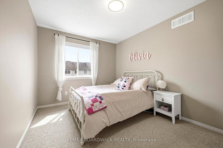 Photo 17 at 110 Prem Circle, Nepean (Cedargrove/Fraserdale), Ottawa