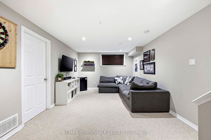 Photo 19 at 110 Prem Circle, Nepean (Cedargrove/Fraserdale), Ottawa