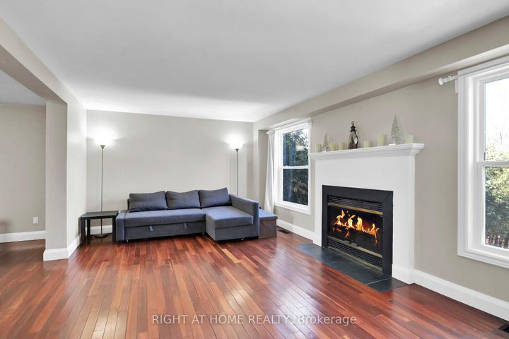 Photo 9 at 34 KENMARE Place, Nepean (Cedargrove/Fraserdale), Ottawa