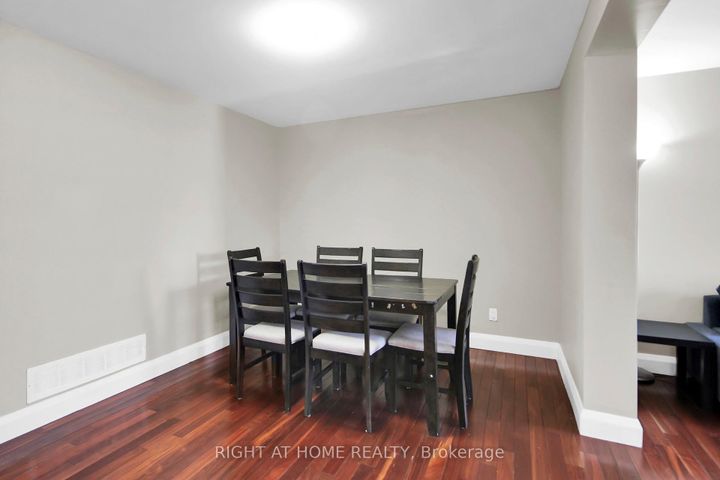 Photo 11 at 34 KENMARE Place, Nepean (Cedargrove/Fraserdale), Ottawa