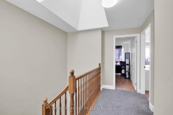 Photo 25 at 34 KENMARE Place, Nepean (Cedargrove/Fraserdale), Ottawa