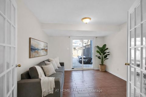 Photo 4 at 34 KENMARE Place, Nepean (Cedargrove/Fraserdale), Ottawa