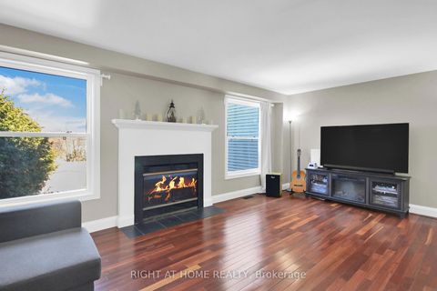 Photo 8 at 34 KENMARE Place, Nepean (Cedargrove/Fraserdale), Ottawa