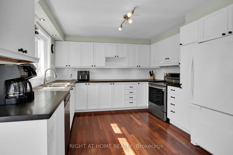 Photo 17 at 34 KENMARE Place, Nepean (Cedargrove/Fraserdale), Ottawa