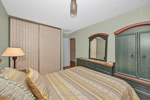 Photo 23 at 427 Mockingbird Drive, Chatelaine Village, Orleans