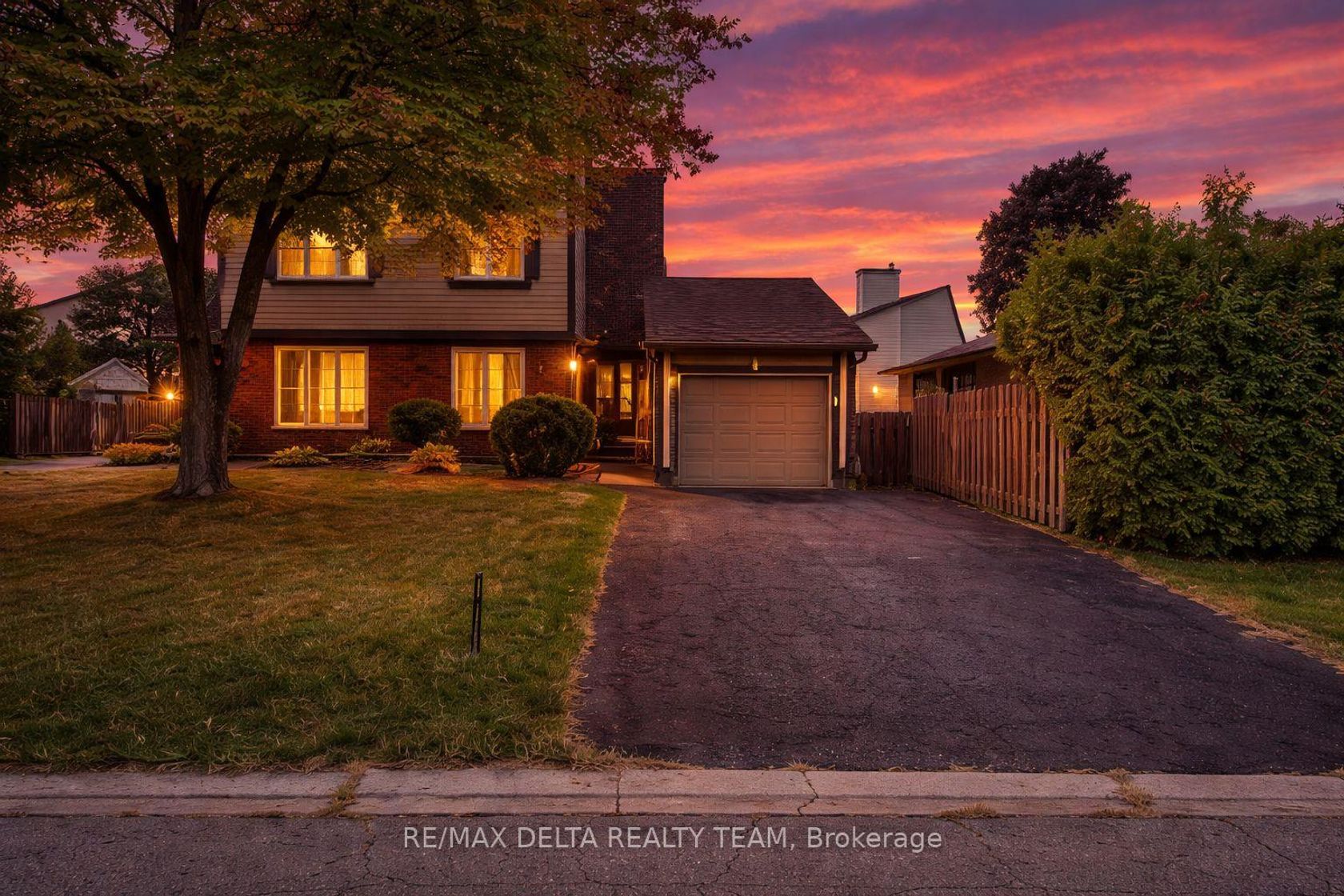 427 Mockingbird Drive, Chatelaine Village, Orleans 2