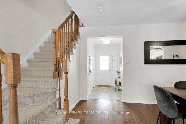 Photo 6 at 19 Fieldberry Private, Nepean (Stonebridge), Ottawa