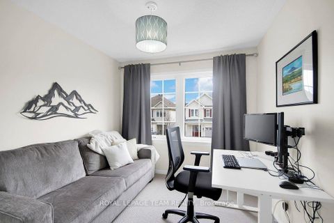 Photo 32 at 19 Fieldberry Private, Nepean (Stonebridge), Ottawa