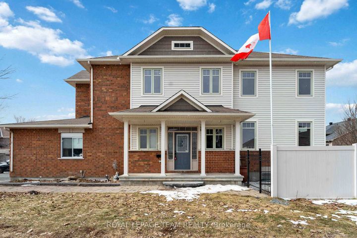 Photo 1 at 136 Calaveras Avenue, Nepean (Longfields), Ottawa