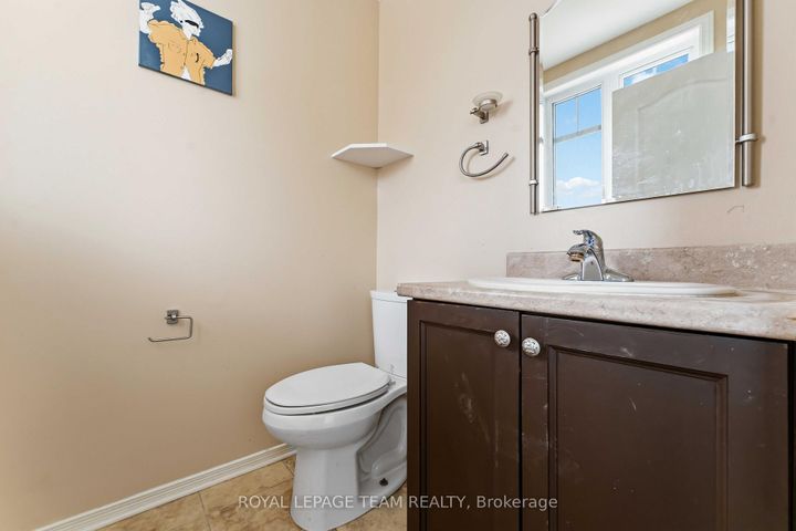 Photo 10 at 136 Calaveras Avenue, Nepean (Longfields), Ottawa