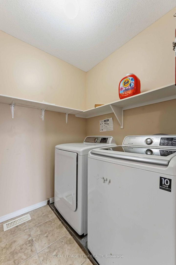 Photo 16 at 136 Calaveras Avenue, Nepean (Longfields), Ottawa