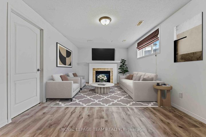 Photo 20 at 136 Calaveras Avenue, Nepean (Longfields), Ottawa