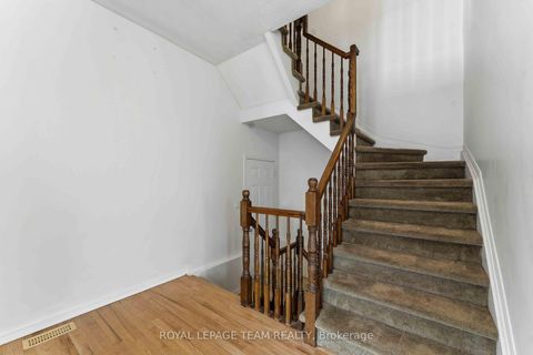 Photo 11 at 136 Calaveras Avenue, Nepean (Longfields), Ottawa