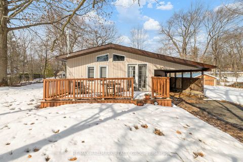 Photo 1 at 135 Woods Road, Constance Bay