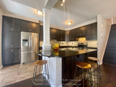 Photo 5 at 66 Escallonia Court, Stittsville (North), Stittsville