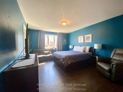 Photo 8 at 66 Escallonia Court, Stittsville (North), Stittsville