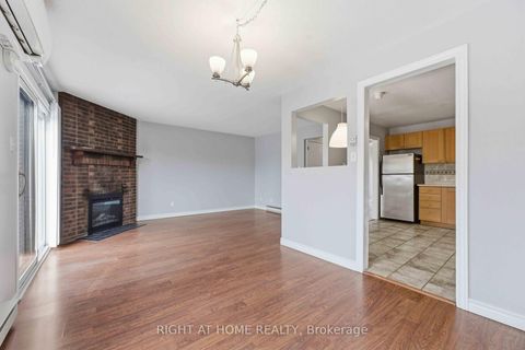 Photo 10 at 4 Chisholm Court, Beaverbrook, Kanata