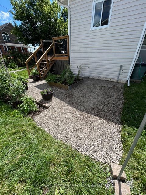 Photo 4 at 238 Park Avenue, Carleton Place