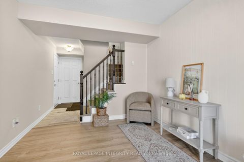 Photo 2 at 64 Feathertop Lane, Emerald Meadows/Trailwest, Kanata