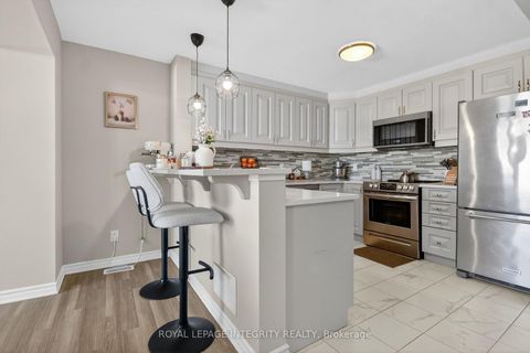 Photo 13 at 64 Feathertop Lane, Emerald Meadows/Trailwest, Kanata