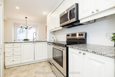 Photo 5 at 112 Gelderland Private, Emerald Meadows/Trailwest, Kanata