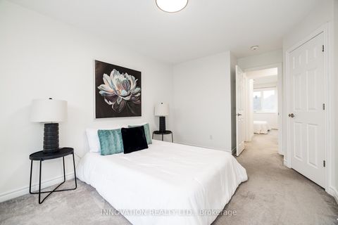 Photo 11 at 112 Gelderland Private, Emerald Meadows/Trailwest, Kanata