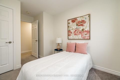 Photo 17 at 112 Gelderland Private, Emerald Meadows/Trailwest, Kanata