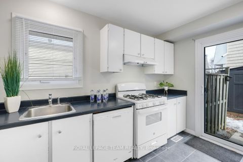 Photo 8 at 221 Petrie Lane, Beaverbrook, Kanata