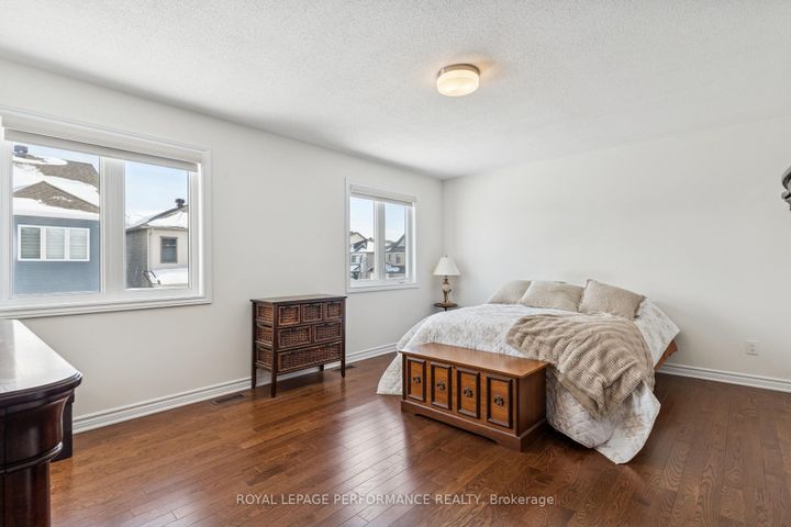 Photo 31 at 845 Snap Hook Crescent, Nepean (Half Moon Bay), Ottawa