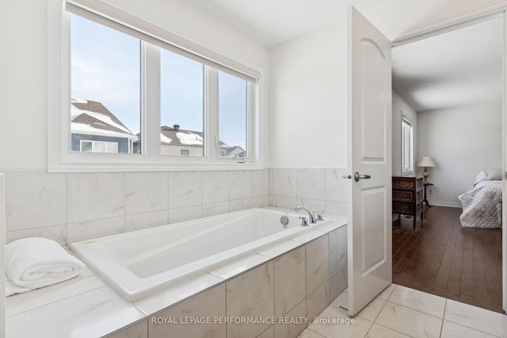 Photo 36 at 845 Snap Hook Crescent, Nepean (Half Moon Bay), Ottawa