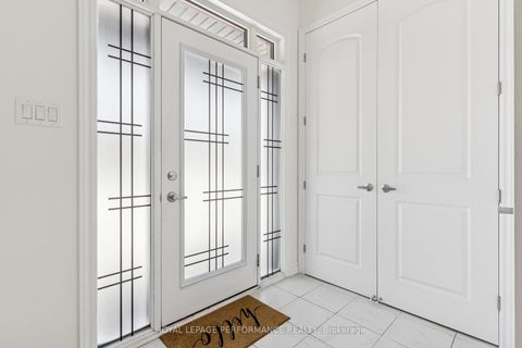 Photo 3 at 845 Snap Hook Crescent, Nepean (Half Moon Bay), Ottawa