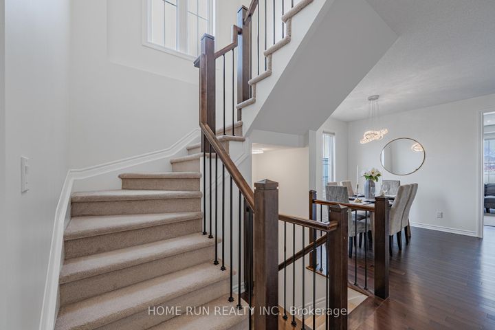 Photo 4 at 572 Dundonald Drive, Nepean (Half Moon Bay), Ottawa