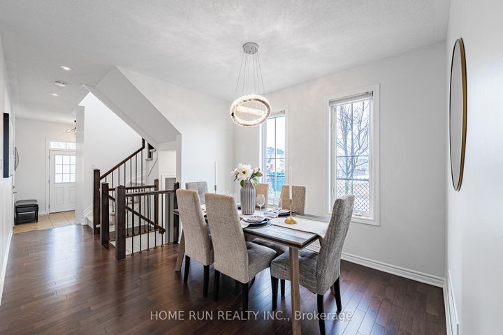 Photo 6 at 572 Dundonald Drive, Nepean (Half Moon Bay), Ottawa