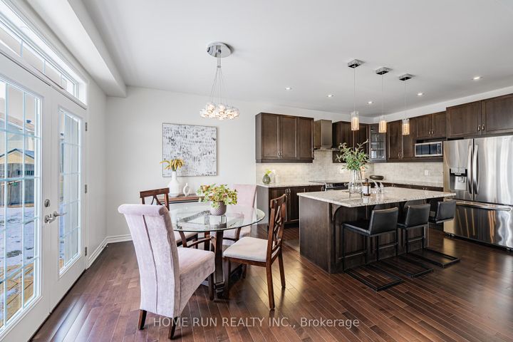 Photo 9 at 572 Dundonald Drive, Nepean (Half Moon Bay), Ottawa
