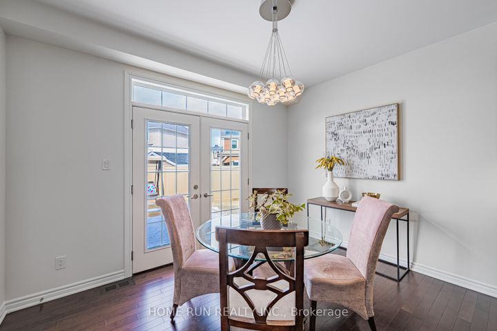 Photo 10 at 572 Dundonald Drive, Nepean (Half Moon Bay), Ottawa