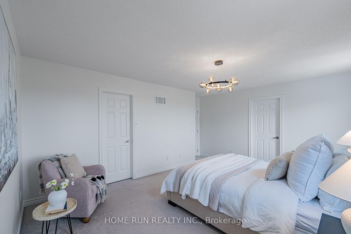 Photo 19 at 572 Dundonald Drive, Nepean (Half Moon Bay), Ottawa