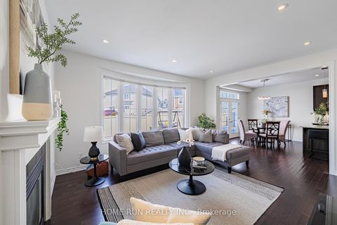 Photo 7 at 572 Dundonald Drive, Nepean (Half Moon Bay), Ottawa