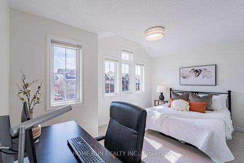 Photo 23 at 572 Dundonald Drive, Nepean (Half Moon Bay), Ottawa