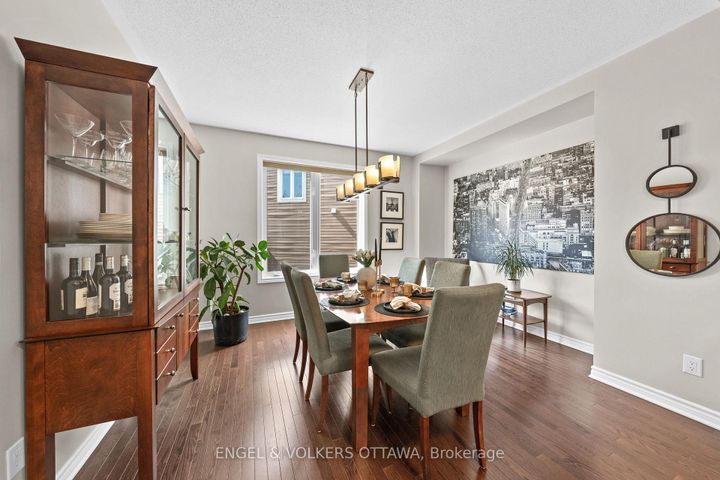 Photo 3 at 105 Pennant Avenue, Nepean (Half Moon Bay), Ottawa