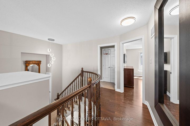 Photo 19 at 105 Pennant Avenue, Nepean (Half Moon Bay), Ottawa