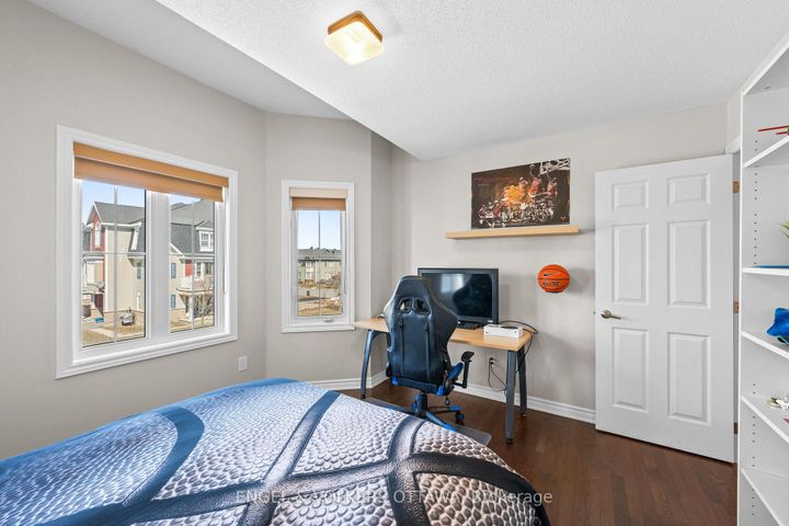 Photo 28 at 105 Pennant Avenue, Nepean (Half Moon Bay), Ottawa